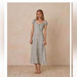 Elegant Floral Maxi Dress in Blue